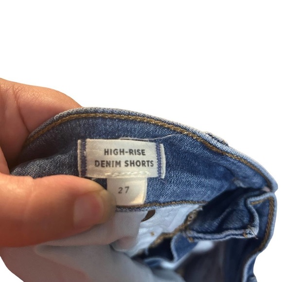 Madewell High Rise Denim Shorts in Quintell - Picture 8 of 10